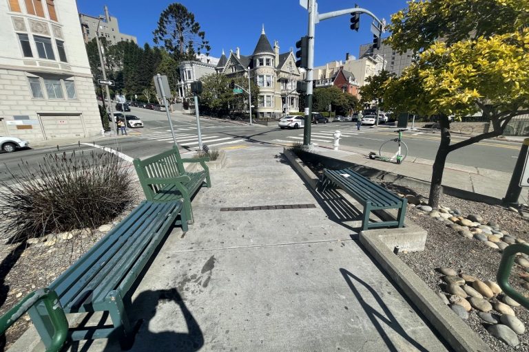 A pick-up location in San Francisco with photovoice participants’ preferred attributes: seating, foliage, wide sidewalks, and high visibility of surroundings.